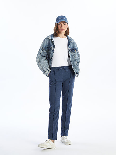 LCWAIKIKI Basic Kadın Beli Lastikli Düz Eşofman Altı - W3IV29Z8-SLG