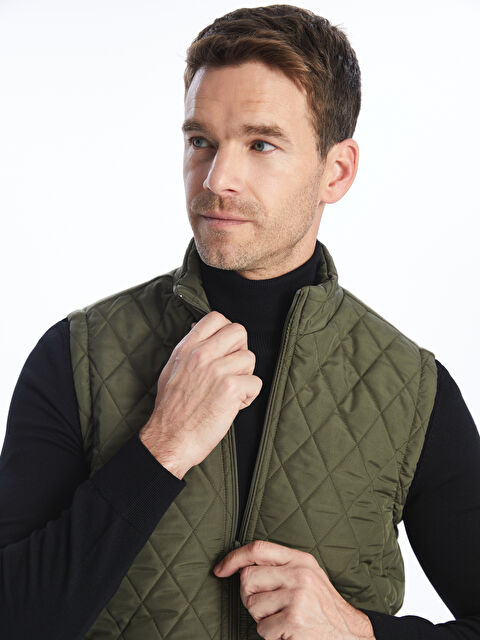 LCWAIKIKI Classic Standart Kalıp Dik Yaka Erkek Yelek - S40358Z8-HCZ