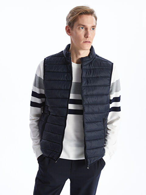 LCWAIKIKI Classic Standart Kalıp Dik Yaka Erkek Yelek - S40391Z8-RFD