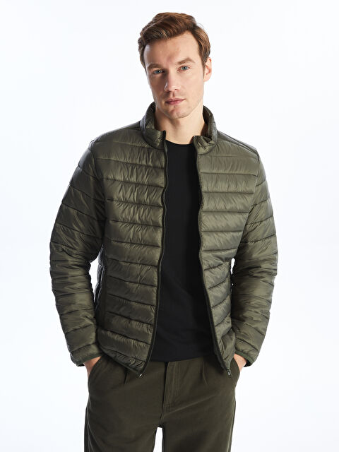 LCWAIKIKI Classic Standart Kalıp Dik Yaka Erkek Şişme Mont - S40401Z8-V9A