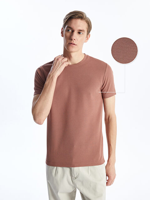 LCWAIKIKI Classic Bisiklet Yaka Kısa Kollu Erkek Dokulu Tişört