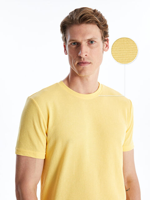 LCWAIKIKI Classic Bisiklet Yaka Kısa Kollu Erkek Dokulu Tişört - S41067Z8-QN4