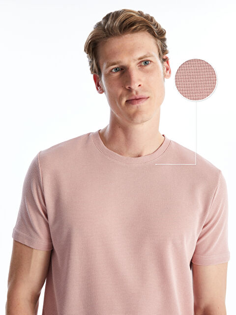 LCWAIKIKI Classic Bisiklet Yaka Kısa Kollu Erkek Dokulu Tişört - S41067Z8-SPR