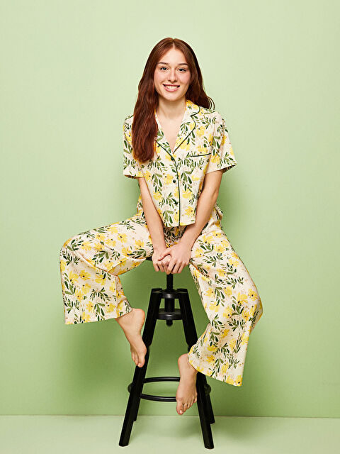 LCW DREAM Petite Gömlek Yaka Çiçekli Kısa Kollu Kadın Pijama Takımı