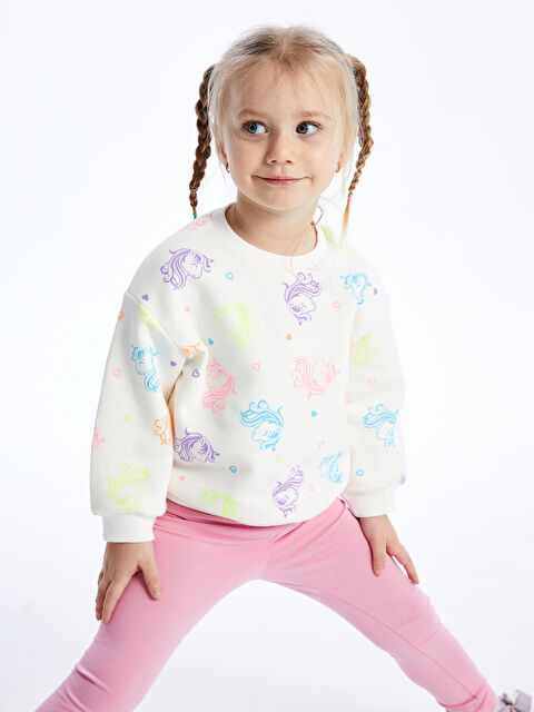 LCW Kids Crew Neck Long Sleeve Printed Baby Girls' Sweatshirt