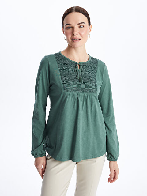 LCW Grace Bağlamalı Yaka Nakışlı Uzun Kollu Kadın Bluz