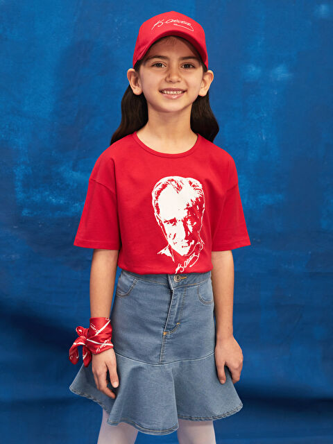 LCW Kids Bisiklet Yaka Atatürk Baskılı Kısa Kollu Kız Çocuk Tişört - S47754Z4-HPM