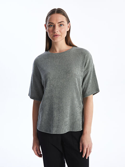 LCWAIKIKI Basic Bisiklet Yaka Düz Kısa Kollu Oversize Kadın Tişört - S48198Z8-H3N