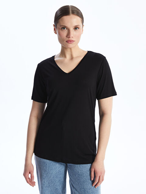 LCWAIKIKI Basic V Yaka Düz Kısa Kollu Kadın Tişört - S48212Z8-CVL