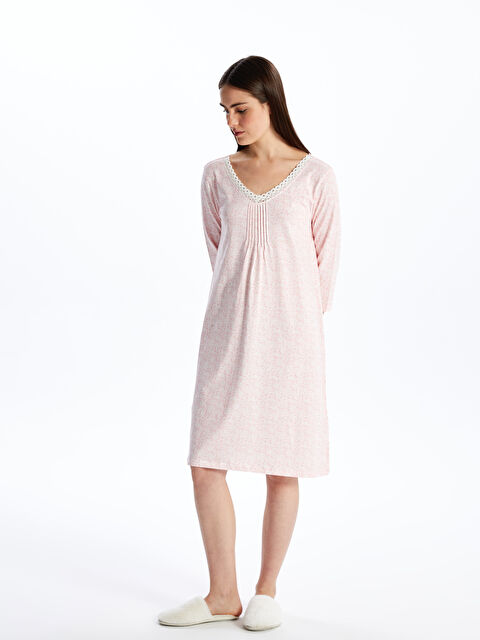 LCW DREAM V-Neck Patterned Women's Nightdress - S49202Z8-LT4
