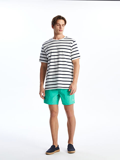 LCWAIKIKI Classic Kısa Boy Basic Erkek Deniz Şortu - S4BL84Z8-FMW