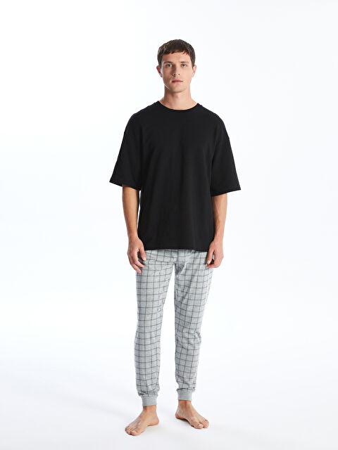 LC WAIKIKI بنطلون بيجاما للرجال بنقشة المربعات بقصة عادية - S4CL46Z8-LRW