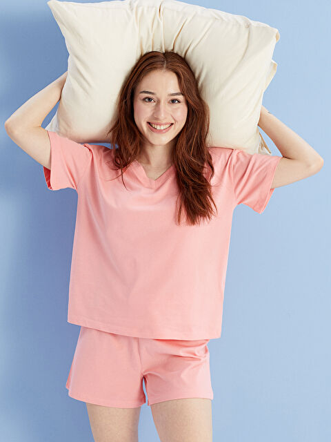 LCW DREAM Petite V Yaka Düz Kısa Kollu Kadın Şortlu Pijama Takımı - S4DI02Z8-GCE