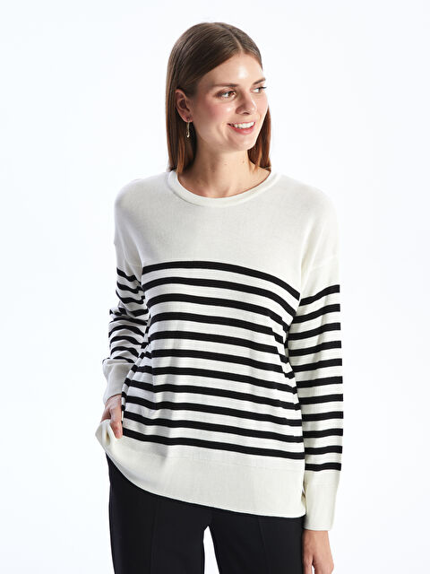 LCWAIKIKI Basic Bisiklet Yaka Çizgili Uzun Kollu Oversize Kadın Triko Kazak - S4FE59Z8-LFC