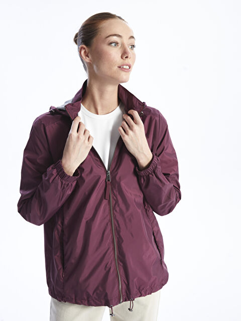 LCWAIKIKI Classic Kadın Kapüşonlu Düz Yağmurluk - S4GA93Z8-SFW