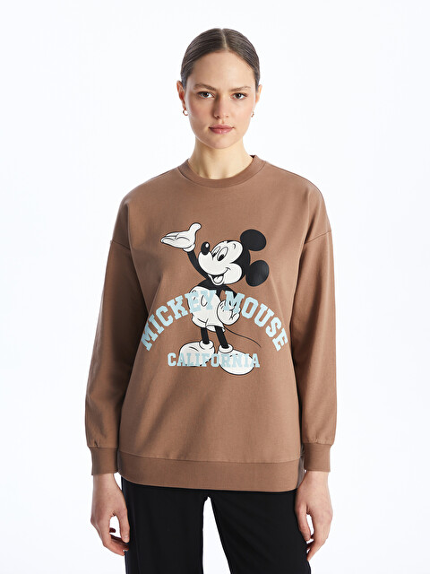 LCW Modest Kahverengi Bisiklet Yaka Mickey Mouse Baskılı Kadın