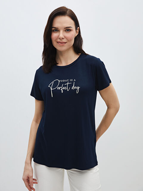 LC WAIKIKI Bisiklet Yaka Baskılı Kısa Kollu Kadın Tişört - S4I371Z8-RFH