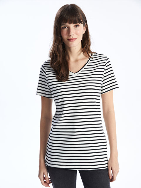 LC WAIKIKI V Yaka Çizgili Kısa Kollu Kadın Tişört - S4I376Z8-LEG