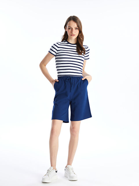 LCWAIKIKI Basic Kadın Beli Lastikli Düz Şort - S4IM46Z8-K1X