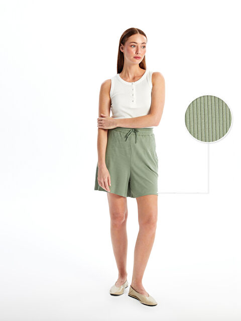 LCWAIKIKI Basic Kadın Beli Lastikli Düz Şort