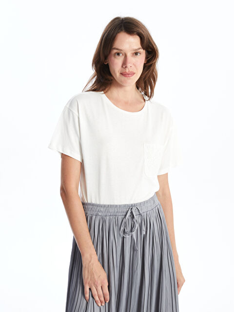 LCWAIKIKI Basic Bisiklet Yaka Parlak Taşlı Kısa Kollu Kadın Tişört - S4IN09Z8-R9J