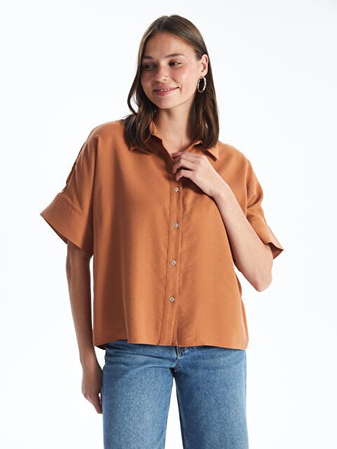 LCW Vision قميص نسائي واسع الحجم بمظهر الكتان سادة بكم قصير - S4JD14Z8-SYK