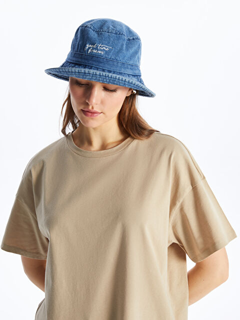 LC WAIKIKI Bisiklet Yaka Düz Kısa Kollu Oversize Kadın Tişört