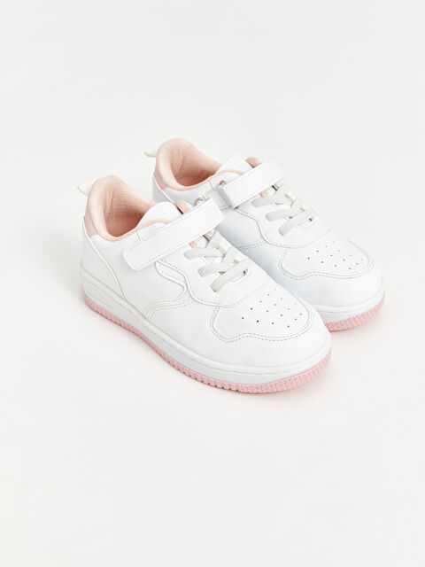 LCW STEPS سنيكرز للبنات برباط حذاء وشريط لاصق - S4K717Z4-Q6K