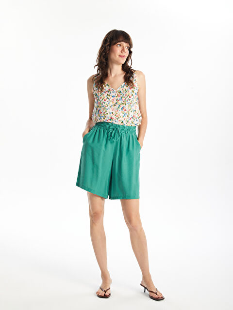 LCWAIKIKI Classic Kadın Beli Lastikli Düz Şort - S4L026Z8-VK8