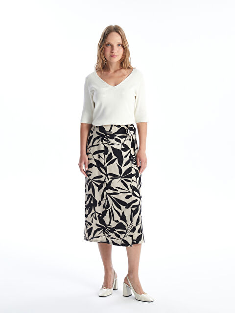 LCWAIKIKI Classic Beli Lastikli Çiçekli Keten Karışımlı Kadın Etek - S4L152Z8-LQJ