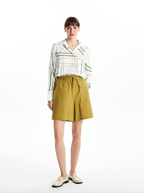 LCWAIKIKI Classic Beli Lastikli Rahat Kalıp Kadın Şort - S4L270Z8-YEH