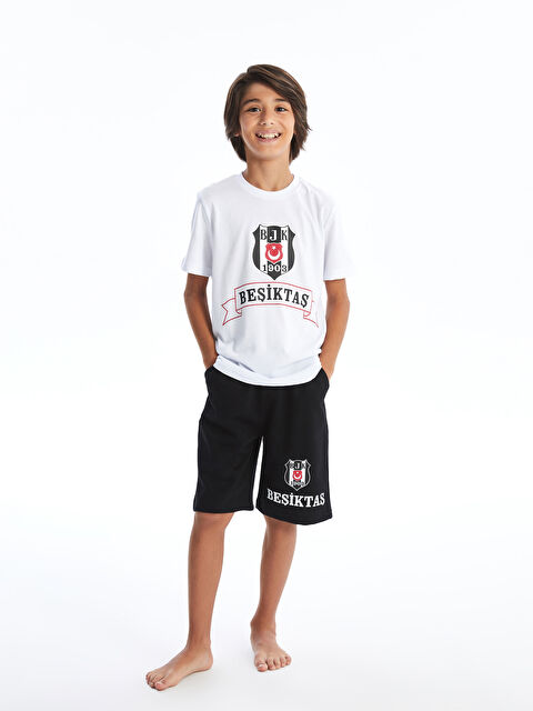 LCW Kids Bisiklet Yaka Beşiktaş Baskılı Erkek Çocuk Tişört ve Şort - S4L344Z4-Q6K