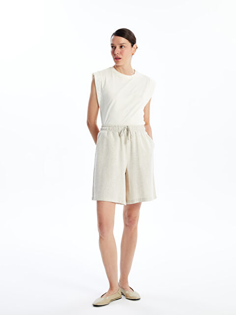 LCWAIKIKI Classic Beli Lastikli Keten Karışımlı Kadın Şort - S4L381Z8-EEW