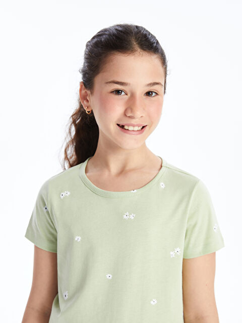 LCW Kids Bisiklet Yaka Çiçekli Kısa Kollu Kız Çocuk Tişört - S4MJ63Z4-LRL