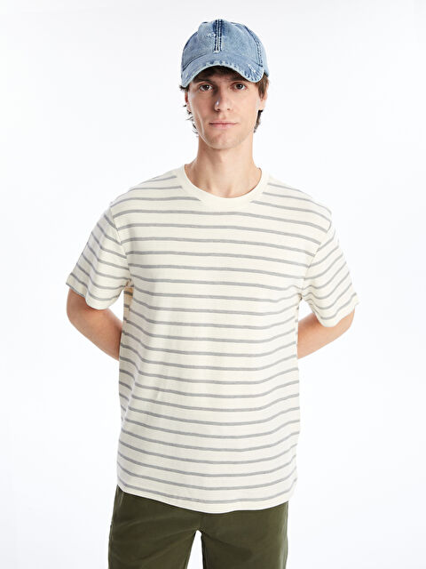 XSIDE Bisiklet Yaka Kısa Kollu Çizgili Penye Erkek Tişört