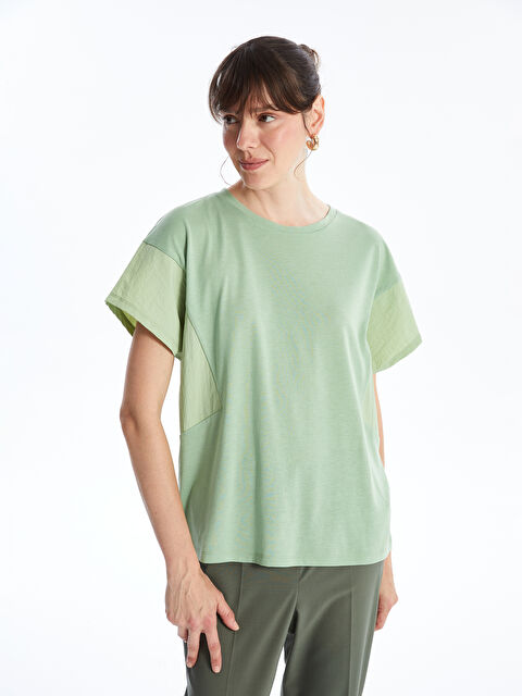 LCWAIKIKI Basic Bisiklet Yaka Renk Bloklu Kısa Kollu Oversize Kadın Tişört - S4MP27Z8-GHY