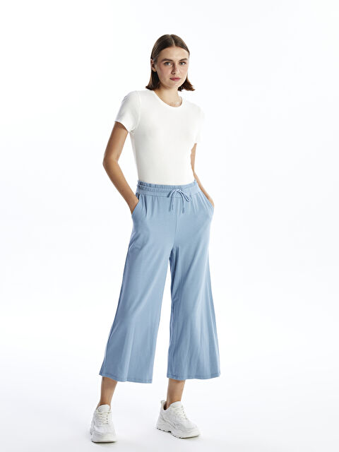 LCWAIKIKI Basic Beli Lastikli Düz Geniş Paça Kadın Kapri - S4N744Z8-R0W