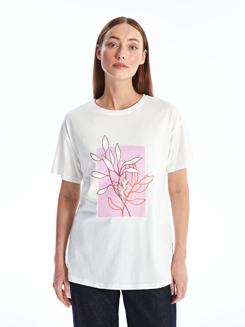 LCWAIKIKI Basic Bisiklet Yaka Baskılı Kısa Kollu Kadın Tişört - S4NB77Z8-R9J