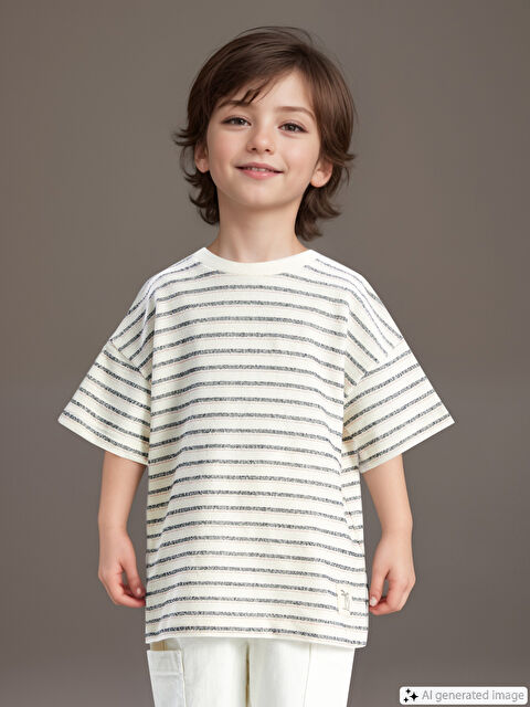 LCW Kids Crew Neck Short Sleeve Striped Baby Boys' T-Shirt - S4NL00Z1-LE4