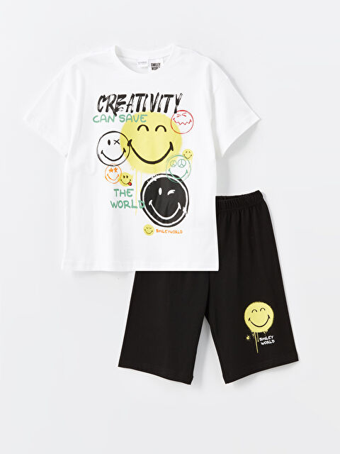 LCW Kids Bisiklet Yaka SmileyWorld Baskılı Erkek Çocuk Şortlu Pijama Takımı - S4O053Z4-Q6K