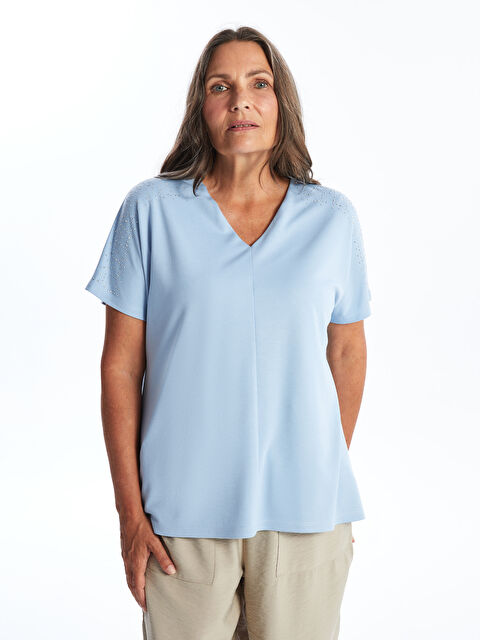 LCW Grace V Yaka Omzu Taşlı Pike Kadın Bluz - S4O744Z8-QZ7