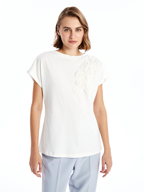 LCWAIKIKI Basic Bisiklet Yaka Nakışlı Kadın Bluz - S4OG17Z8-R9J