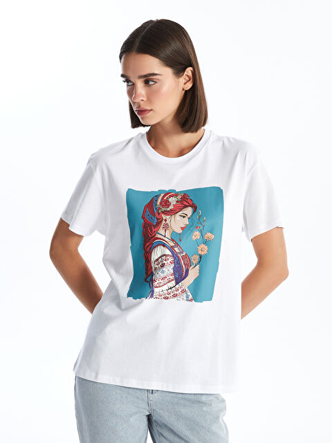 LCW Vision Bisiklet Yaka Baskılı Kısa Kollu Kadın Tişört - S4OI12Z8-Q6K