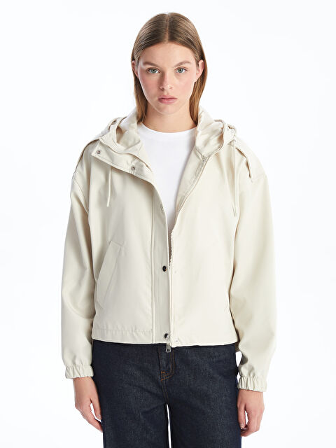 LCW Vision Kapüşonlu Oversize Kadın Yağmurluk - W40066Z8-SB4