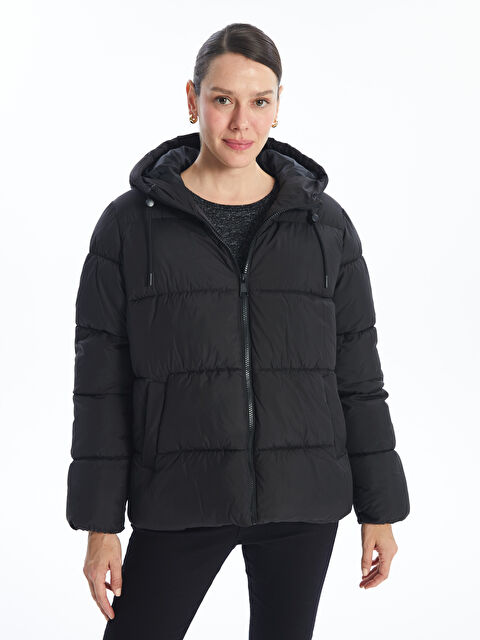 LCWAIKIKI Classic Kapüşonlu Kadın Şişme Mont - W40787Z8-CVL