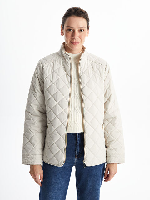 LCWAIKIKI Classic Пуховик с воротником-трубой и стёганым узором для женщин - W40800Z8-R7Z