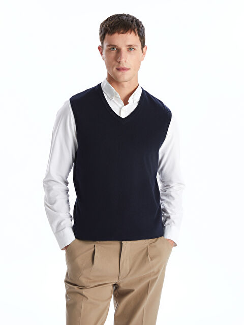 LCWAIKIKI Classic Standart Kalıp V Yaka Erkek Triko Süveter - W42140Z8-RFH