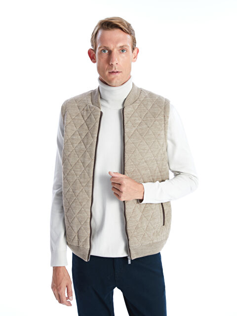 LCWAIKIKI Classic Standart Kalıp Dik Yaka Erkek Triko Yelek - W42145Z8-DAJ