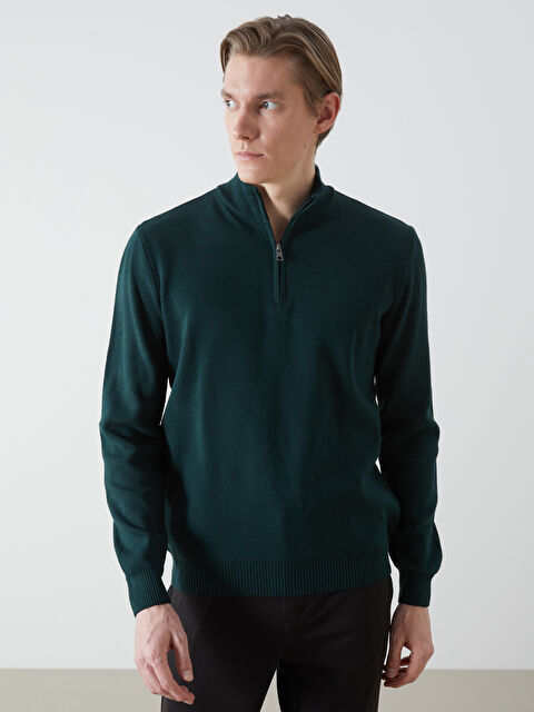 LCWAIKIKI Classic Dik Yaka Uzun Kollu Erkek Triko Kazak - W42152Z8-EVE