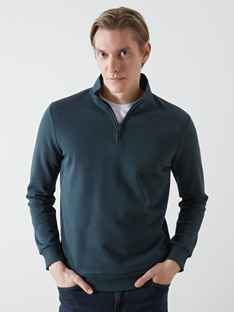 LCWAIKIKI Classic Dik Yaka Uzun Kollu Erkek Kalın Sweatshirt - W42313Z8-PFN